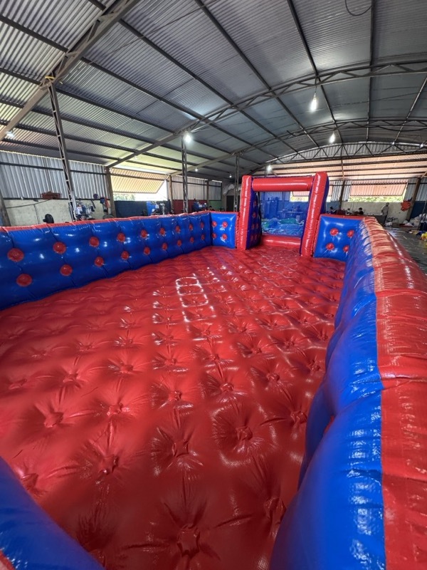Futebol de Sabão 4x8 4