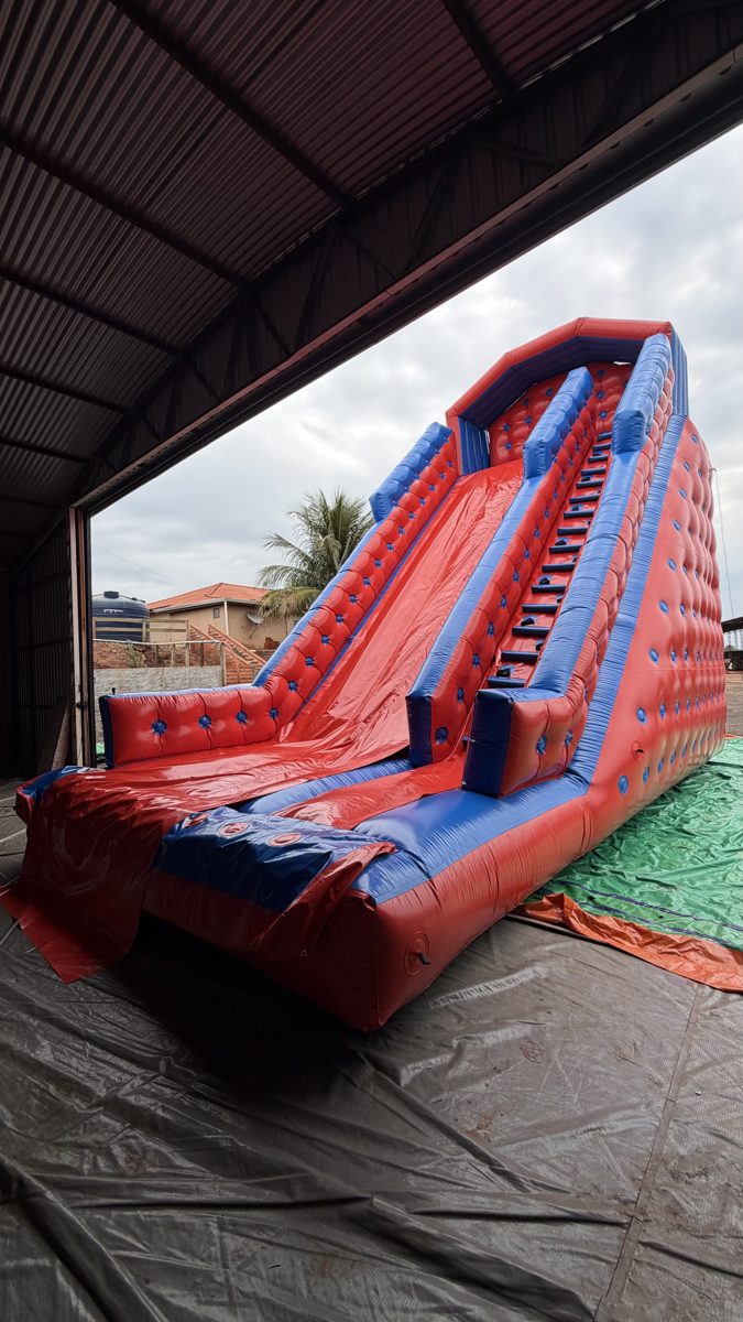 Tobogã Grande Slide 4